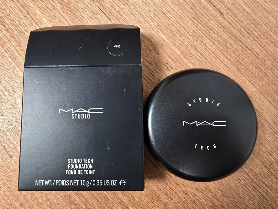 MAC Studio Tech Foundation | NW45 | 10g/0.35oz | New Boxed 💯Authentic - Image 1 of 1