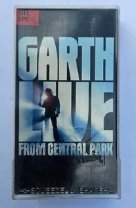 GARTH BROOKS LIVE in CENTRAL PARK - VHS Tape - Picture 1 of 2
