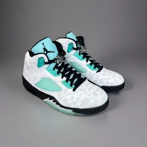 Nike Air Jordan 5 Retro "Island Green" CN2932-100 Taglia: UK 8.5, EU 43, US 9.5 - Foto 1 di 23