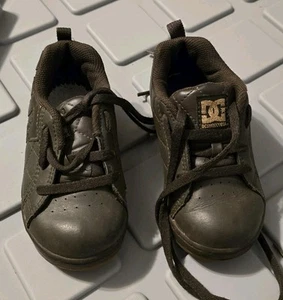 dc court graffik Boys Sneaker Toddler Size 8 T Brown - Picture 1 of 6