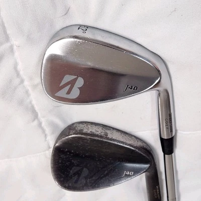 Juego de cuñas Bridgestone J40 52° y 54° DG eje giratorio para diestros Foto 1 de 4