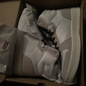 Levi's Mens Drive Hi Synthetic Leather Casual Hightop Sneaker Shoe White Grey 13 - Picture 1 of 3