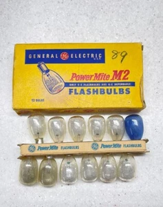 GENERAL ELECTRIC FLASHBULBS  Power Mite M2: 12 flash Bulbs - Picture 1 of 2