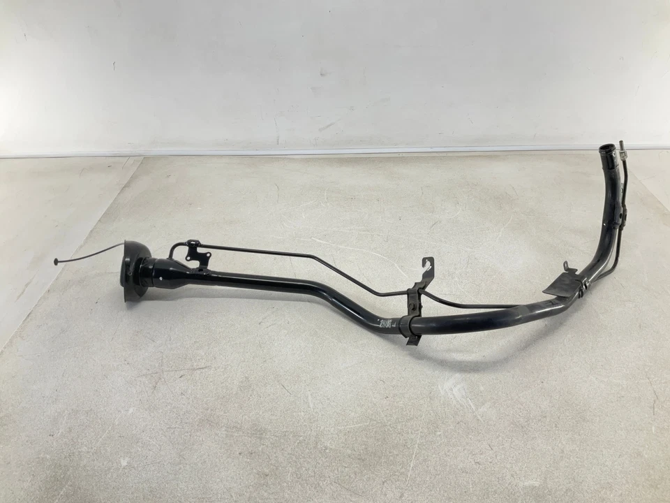 Cuello de tanque de llenado de combustible 13 Infiniti FX37 Foto 1 de 4