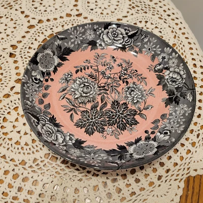 New  Spode Archive Collection  Jasmine 8.75 in. Serving Bowl  Black/Pink - Image 1 of 2