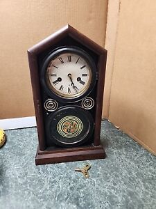 E. Ingraham 19th Century  Mantle Parlor Clock