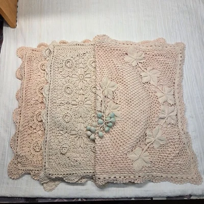 Juego de 3 fundas de almohada vintage sin marca crema/tostado floral uvas ganchillo Foto 1 de 4