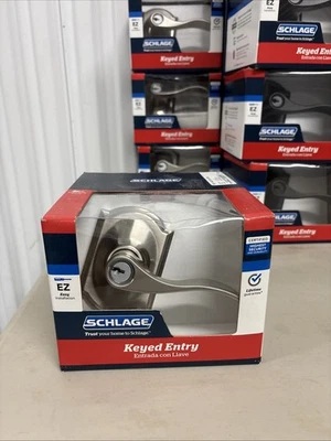 Manija de entrada con llave de níquel satinado Schlage Accent borde camelot F51 V ACC 619 CAM Foto 1 de 4