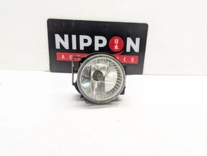 SUBARU LEGACY MK5 2009-2014 RIGHT FRONT FOG LAMP (BRACKET DAMAGED) 85483 - Picture 1 of 8