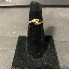 10 karat yellow gold W/small Blue Stone Ring Size 6 (1.7 Grams)