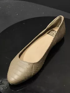 Neu Dolce Vita Karena Damen-Embo-Flats Leder taupe Größe US 8 M - Bild 1 von 8