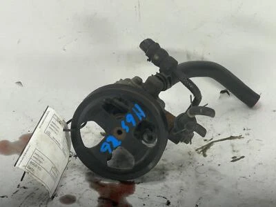 Bomba de dirección asistida usada se adapta a: Toyota Tundra 2006 8 cilindros grado C Foto 1 de 4