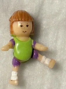 Bluebird 1995 Polly Pocket Pop-Up Party Clubhouse Candy Figure Split Leg Action - Picture 1 of 10