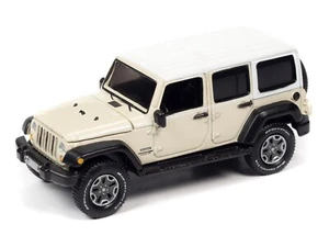 Auto World NEW 2018 Jeep Wrangler JK Unlimited Sport 1:64 Scale Diecast Car 282B - Picture 1 of 4