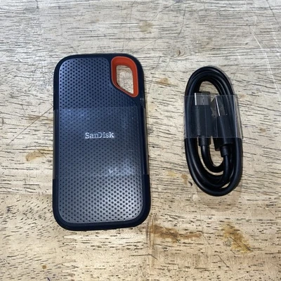 SanDisk 2TB Extreme, External,2.5 inch (SDSSDE61-2T00-G25) Solid State Drive - Image 1 of 4