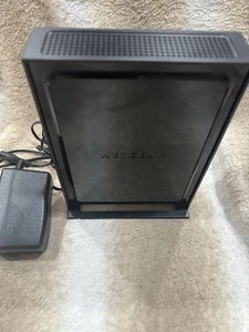 Netgear N300 4-Port Wireless Router (WNR2000) - Picture 1 of 8