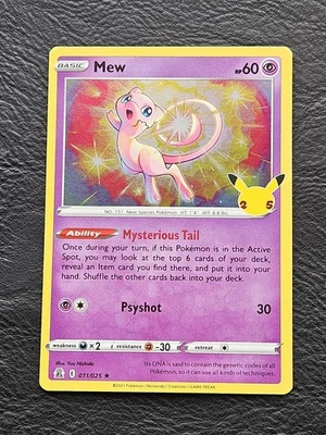 JCC Pokémon Nuevo 11/25 Holo Celebraciones 25 Aniversario Foto 1 de 2