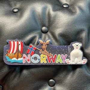 NORWEGEN🇳🇴GUMMI KÜHLSCHRANKMAGNET✅WIKINGER DRAKKAR UND EISBÄR ELCH SOUVENIR🎗 - Bild 1 von 2