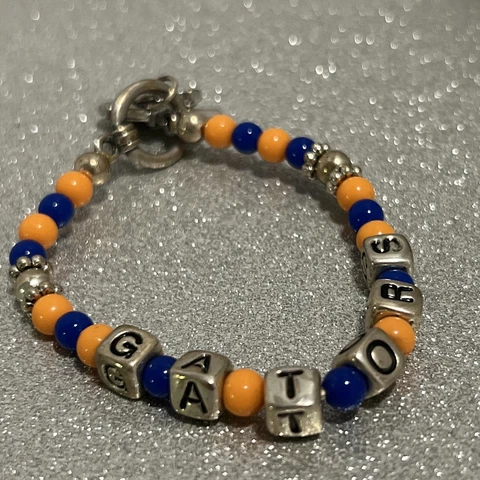 University of Florida Gators Orange Blue Beaded Stretch Bracelet UF Gator Charm Cover