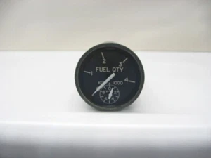Simmonds Fuel Quantity Indicator - PN: 393026-01840 - With Maintenance Release - Picture 1 of 8
