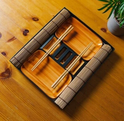 Juego de Platos y Accesorios de Sushi de Porcelana | Fecha Noche | Elegancia | Regalo de Anfitrión Foto 1 de 2
