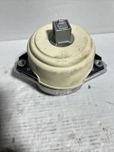 1 piece Engine mount Right Side for Mercedes-Benz W166 GL450 ML350 ML400 - Picture 1 of 5