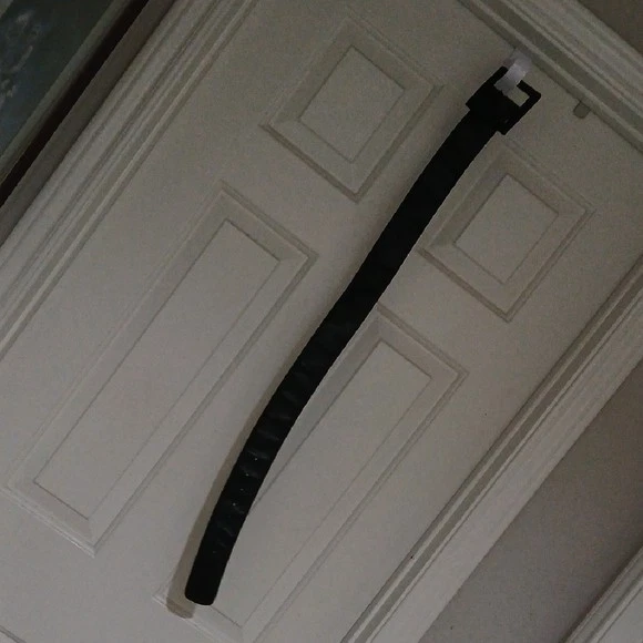 复古 SAKS FIFTH AVENUE 宽斗篷风格黑色皮革腰带 — 第 1/4 张图片