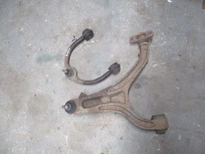 Jeep Grand Cherokee Front Left control arms upper + lower 2005 - 2010 3.0 td - Image 1 of 4