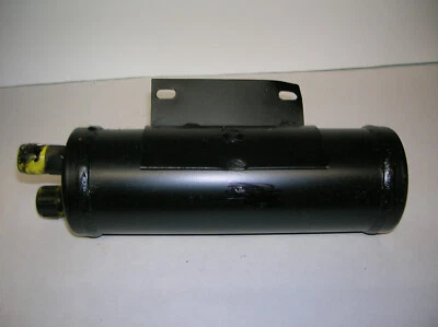 Four Seasons Auto Parts 34383 Drier Accumulator New Old Stock Air Cond & Heating - Image 1 of 4