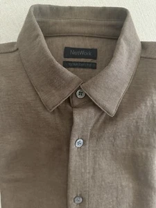 NWT NETWORK TRENDY CHIC BROWN BUTTON DOWN SHIRT SIZE XS - Picture 1 of 8