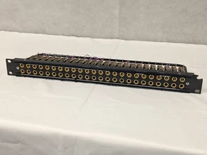 Jackfield 19" 1U calibre B 2 rangées x 24 prises laiton M&M montage en rack mono pas - Photo 1/10