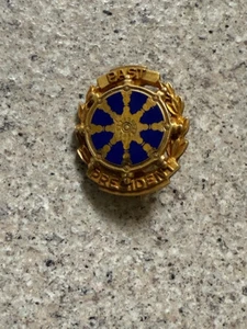 1/10 10K YELLOW GOLD  PAST PRESIDENT LGB PIN. - Picture 1 of 3