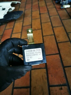 Centralina specchietto retrovisore esterno KIA Carnival II GQ 0K53B667F0A - Immagine 1 di 4