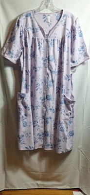 NUEVO CON ETIQUETAS $ ADONNA Ropa de dormir Bata Abrigo de casa Talla XXL Lavanda Gracioso Flor Acogedor Cómodo Foto 1 de 4