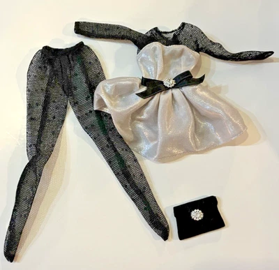 Vintage 1996 Barbie Doll Fashion Avenue 15862 Silver Black Party Cocktail - Image 1 of 4