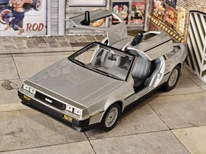 Delorean DMC-12 Stock Mega RARE 1:24 - Picture 1 of 9