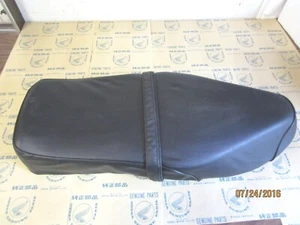 HONDA CM91 Honda 90 Step Through NOS Seat 77200-034-600A - Picture 1 of 9