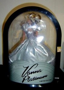 Muñeca Vanna Platinum Edición Limitada/Rueda de la Fortuna-Nunca Retirada del Paquete - Imagen 1 de 3