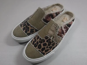 New in Box Blowfish Malibu shoes for  women -  slides,  size 7 1/2 M - Picture 1 of 10