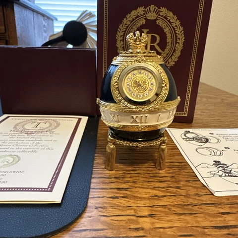 Joan Rivers Imperial Treasures 'THE TIMEPIECE EGG' W/Box & COA Cover