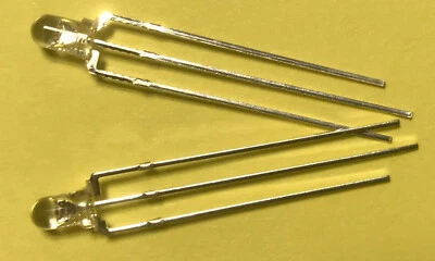 LED 3mm 2mm SMD Bi-Color Zweifarbig Anode Kathode Lichtwechsel Lok Tower LED - Bild 1 von 4