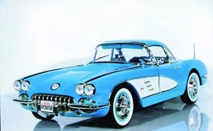 1:12 Solido Corvette '58 HT w/ Removable Top - Picture 1 of 3