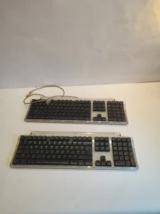 Clavier Apple Macintosh M7803 Pro 108 touches noir/clair - pour pièces uniquement - Photo 1/12