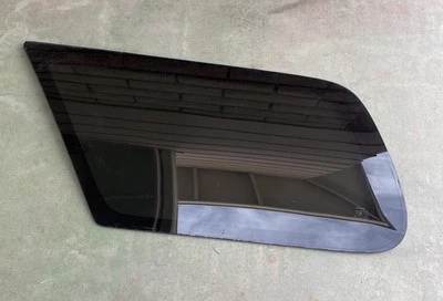 1998 Toyota 4Runner LH Driver Side Back Window OEM 43R-00150 - Изображение 1 из 4