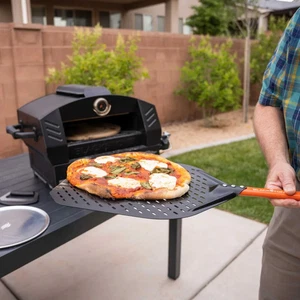 Blackstone 5888 Black Aluminum Pizza Peel - Picture 1 of 5