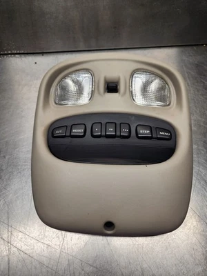 2001-2004 Jeep Grand Cherokee Overhead Console Dome Light Assembly OE 56042749AB — 第 1/4 张图片