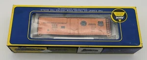 NEW AHM Pacific Fruit Express Union PFE 45698 HO Scale Orange 50’ Boxcar - Imagen 1 de 2