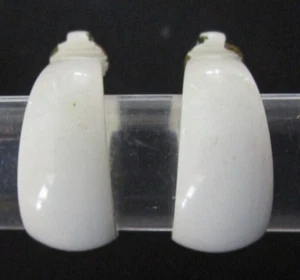 Retro Vintage White Painted Enamel Metal Hoop Clip-On EARRINGS 7/8" - Picture 1 of 2