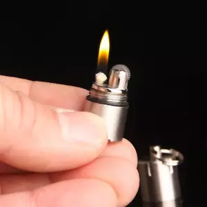 Mini Keychain Retro Kerosene Waterproof Portable Lighter - Picture 1 of 7