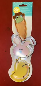 Wilton Easter Cookie Cutters Metal Carrot Bunny & Chick New Set of 3 - Picture 1 of 3